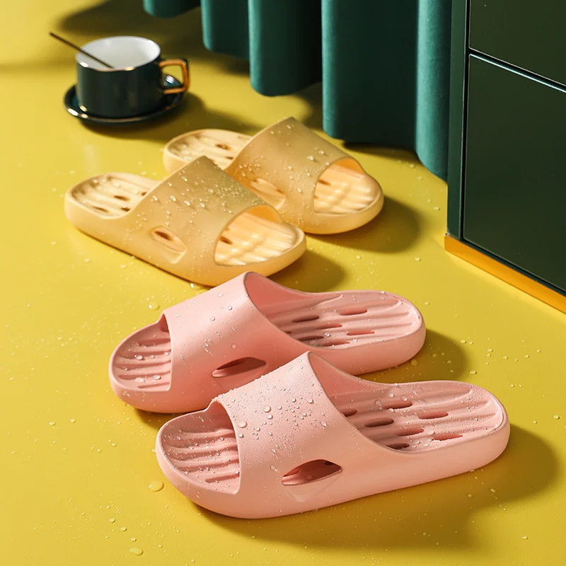 Женские Мужские тапочки для ванной комнаты, нескользящая быстросохнущая летняя обувь, массажные тапочки для ног, мягкие горки для душа для любителей EVA Изображение 4